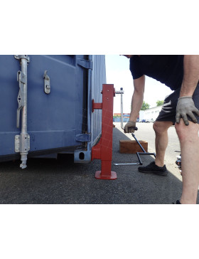 MARTINETTO DI SOLLEVAMENTO PER CONTAINER CON AGGANCIO AI BLOCCHI D'ANGOLO ISO 1161