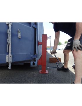 MARTINETTO DI SOLLEVAMENTO PER CONTAINER CON AGGANCIO AI BLOCCHI D'ANGOLO ISO 1161