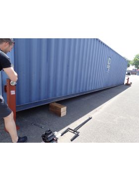 MARTINETTO DI SOLLEVAMENTO PER CONTAINER CON AGGANCIO AI BLOCCHI D'ANGOLO ISO 1161