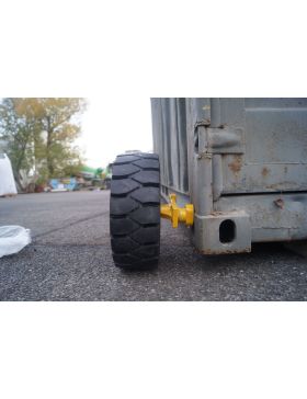 ROUES DE CONTAINER A TRACTER A FIXATION LATERALE DIAMETRE 413 MM CHARGE 3000 KG